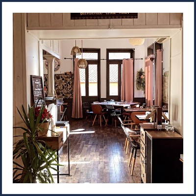 Ma'Zine Village Restaurant